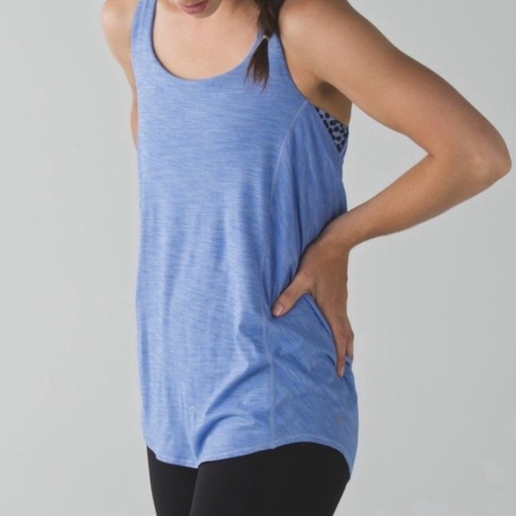 NWT Lululemon🍋 Free To Be Wild Tank in Blue Animal Print Size 8 - Picture 10 of 11